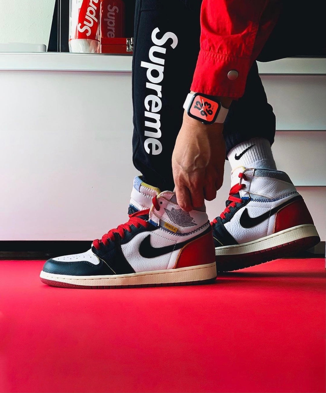 EI -Union x AJ1 High white and red stitching