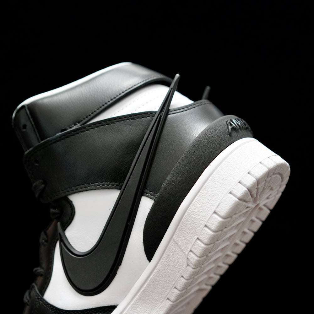 EI -AMBUSH x DUNK HIGH Black & White Collaboration