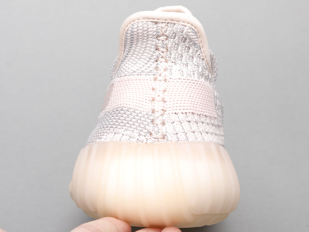 EI -Yzy 350 Pale pink Sneaker