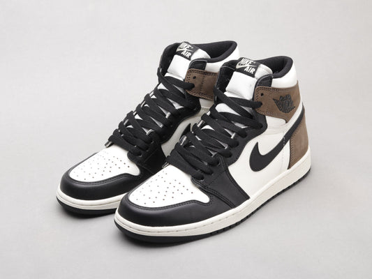 EI -AJ1 Small Barb Black CEcha