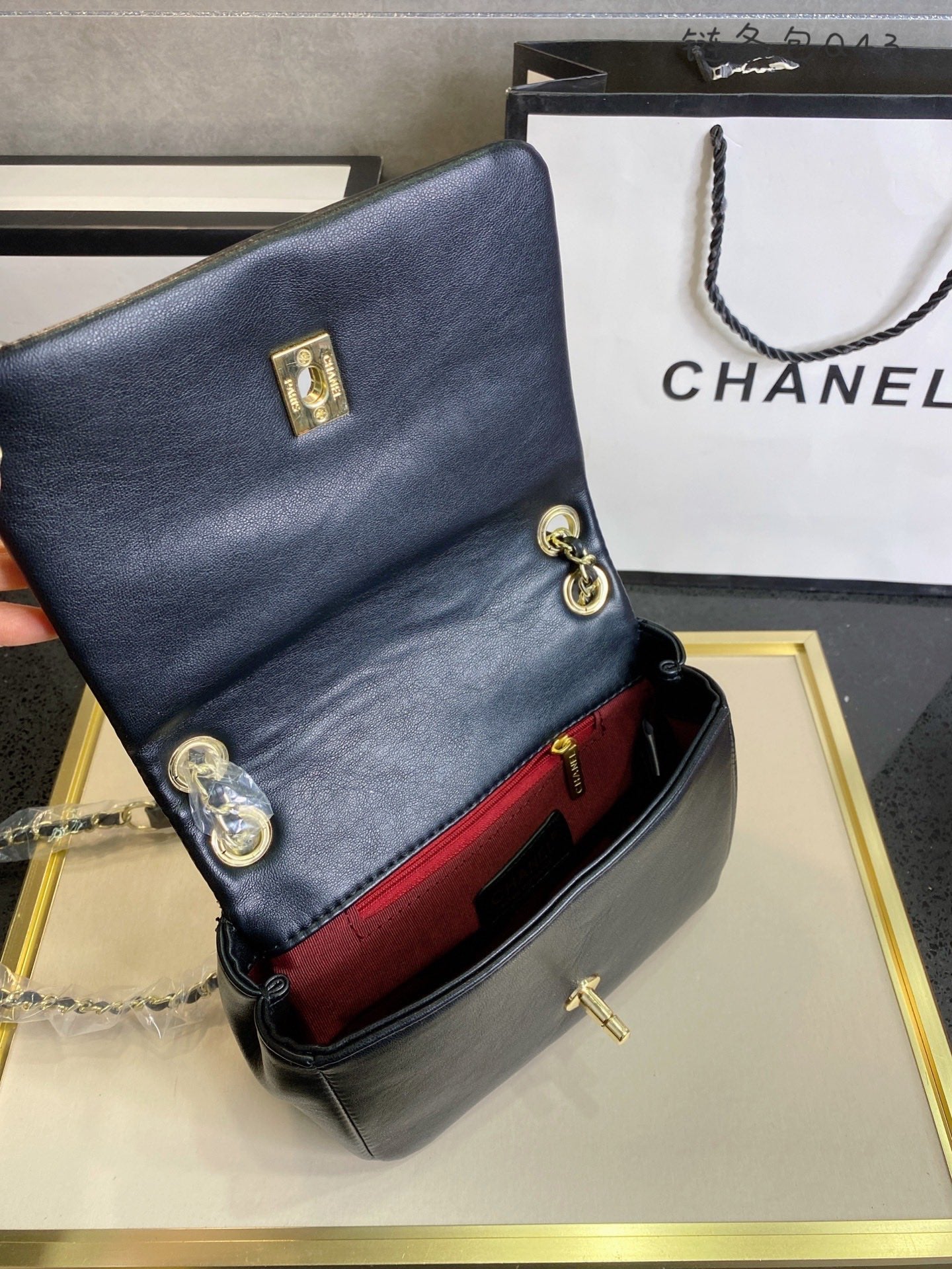 EI - Top Handbags CHL 126