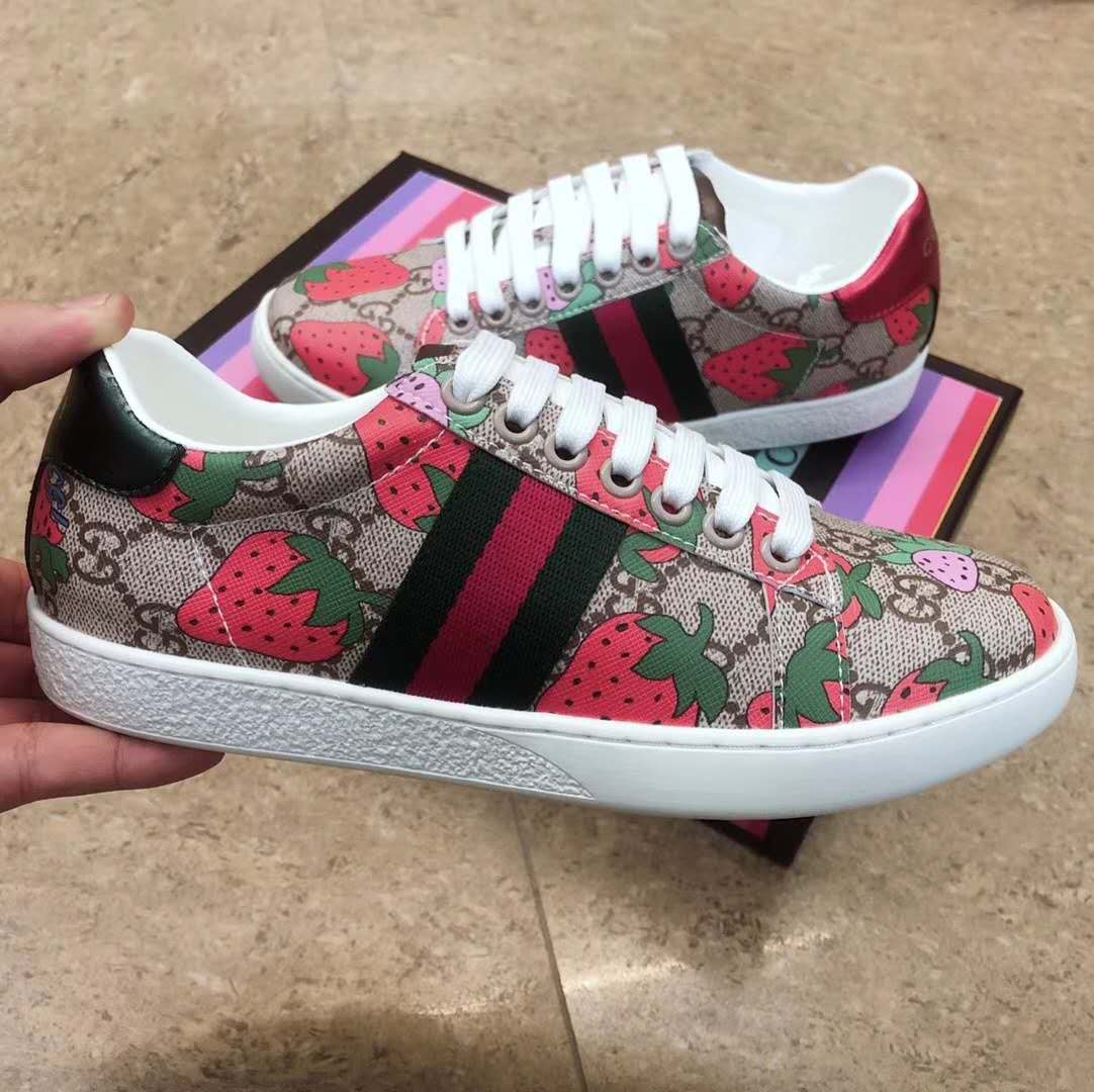 EI - GCI STRAWBERRY ACE Sneaker 027