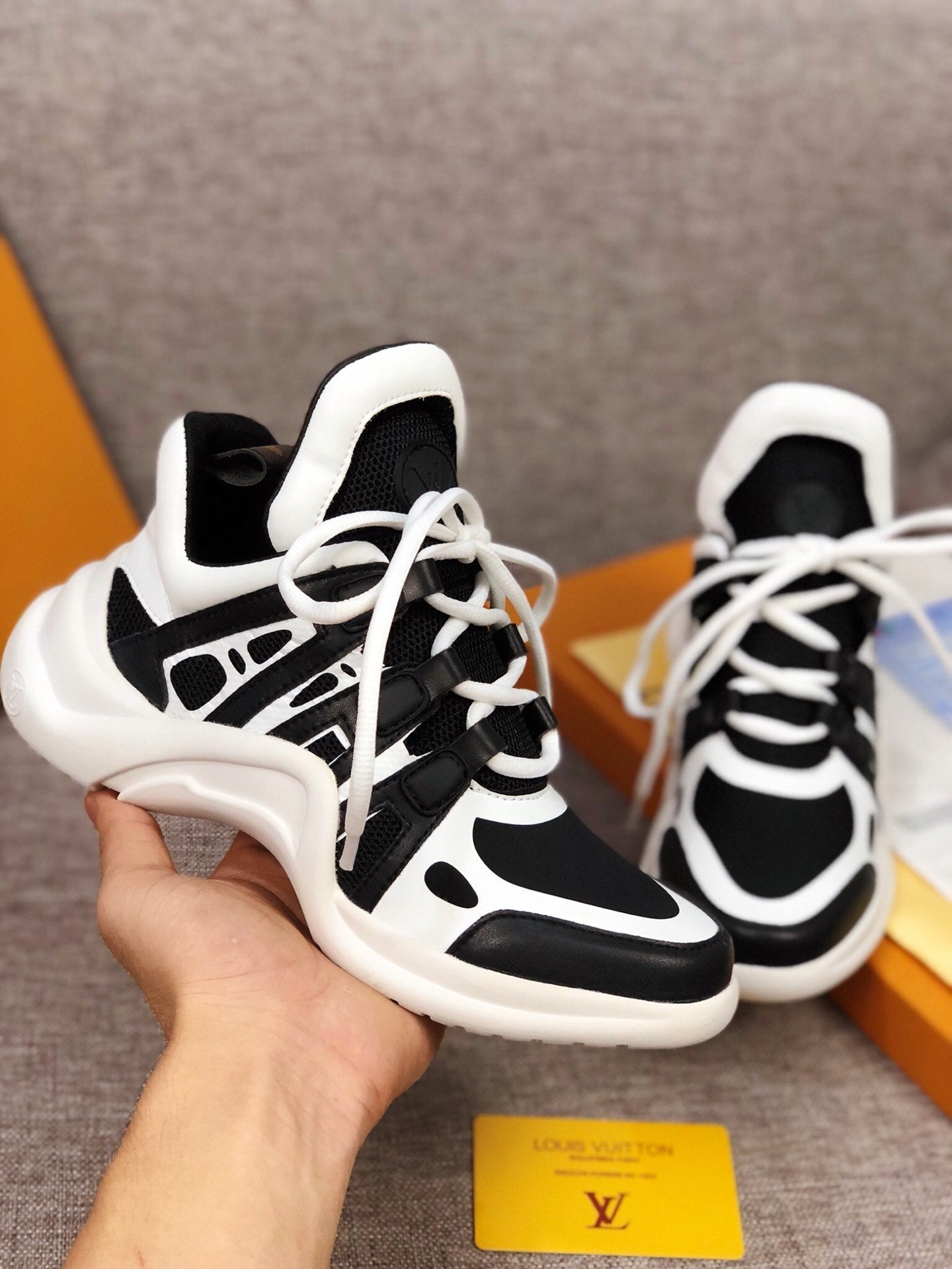 EI -LUV Archlight Black White Sneaker