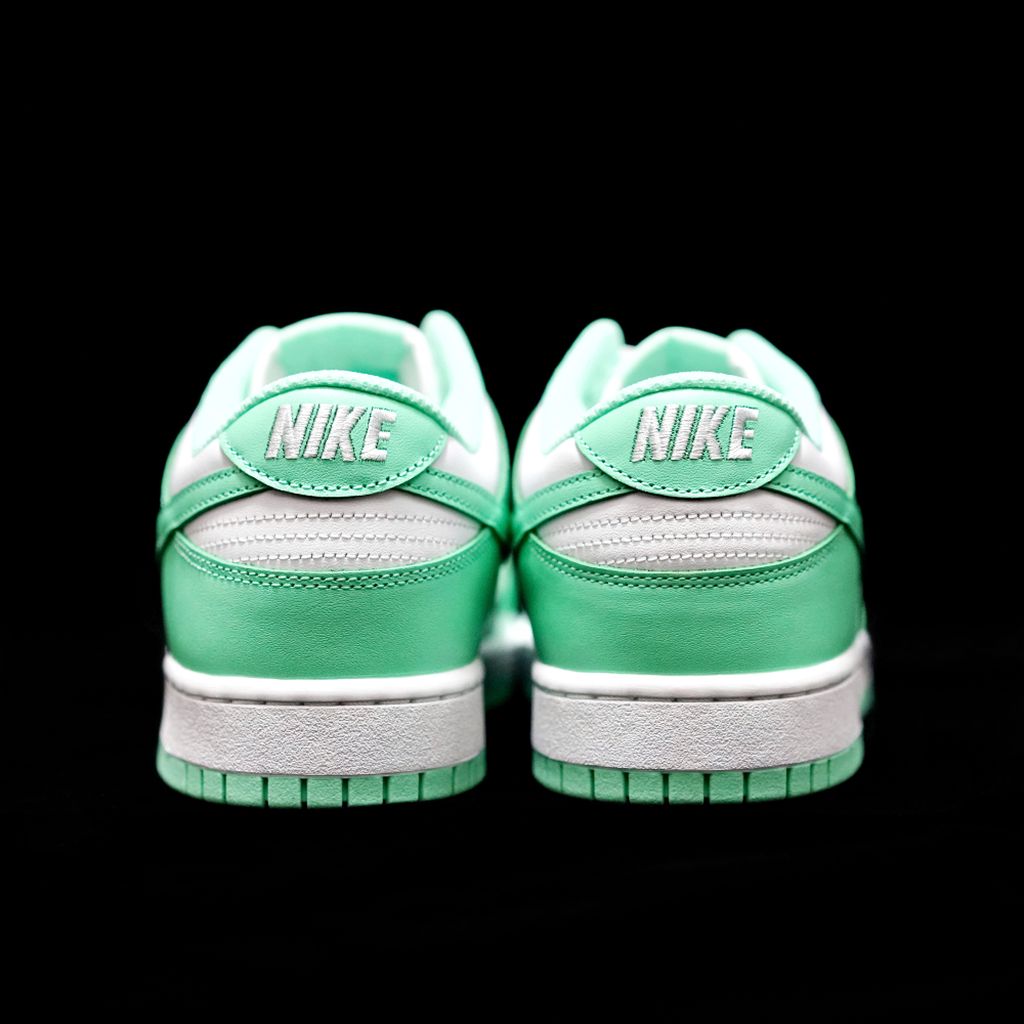 EI -Tiffany white green