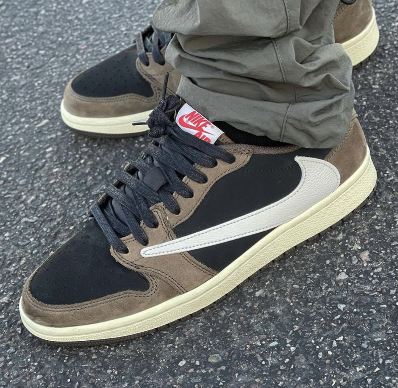 EI -TS x AJ1 Barb Low Top