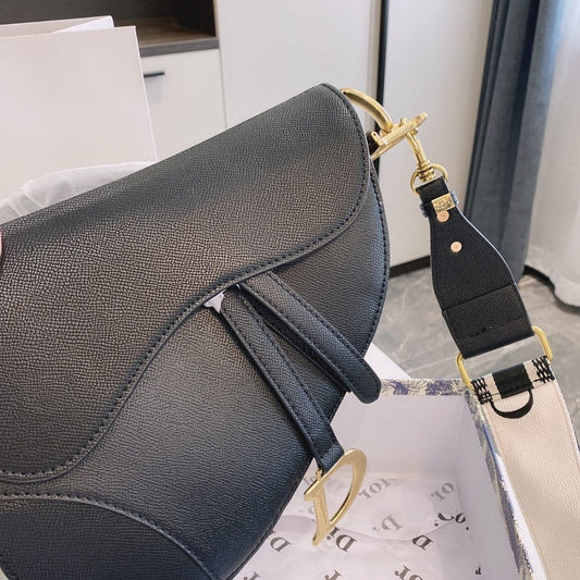 EI - Top Handbags DIR 052