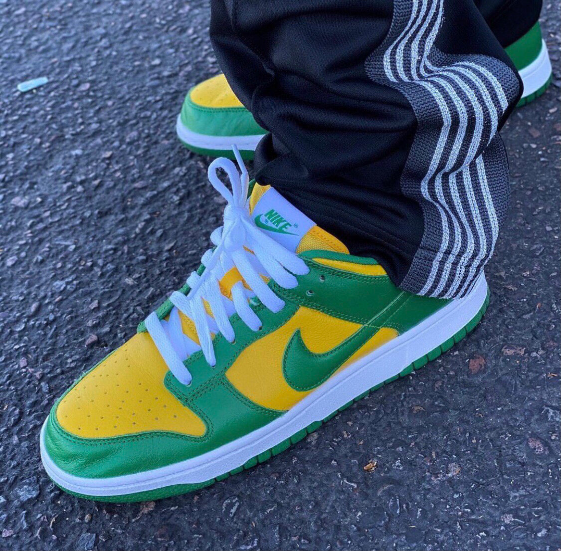 EI -NKE Dunk Low Brazil