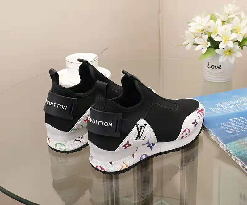 EI -New Arrival Luv Sneaker 078