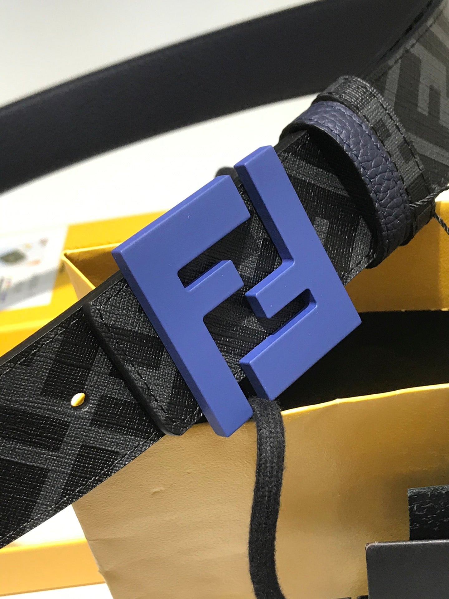 EI - Top  FEI  BELTS 008