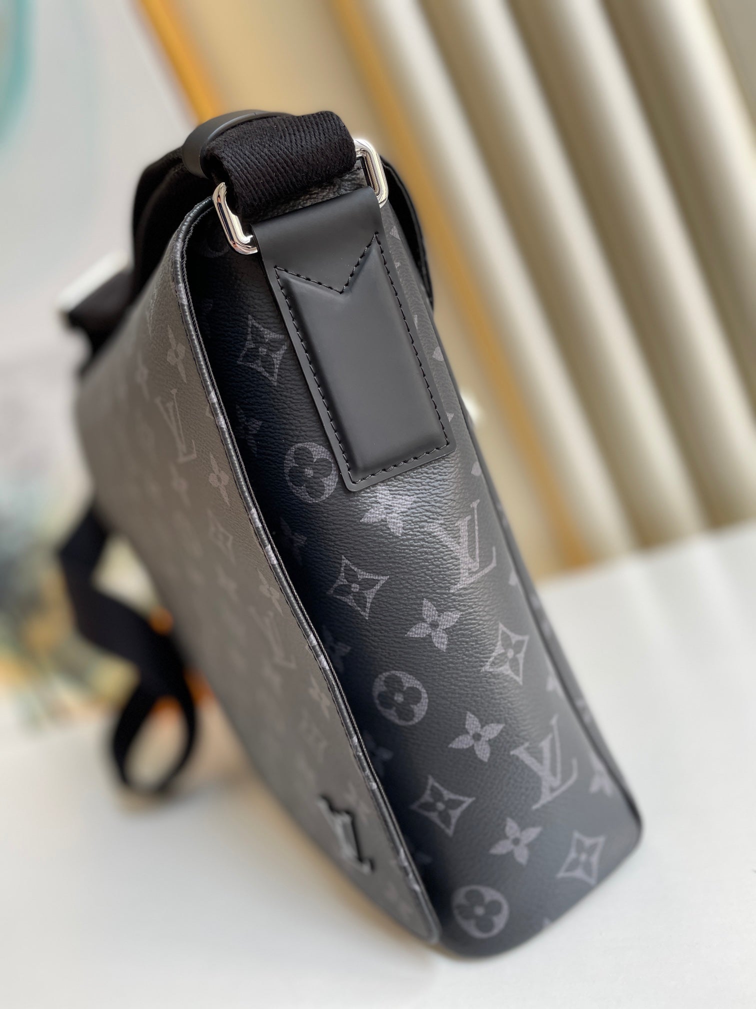 LV District MM Monogram Eclipse Canvas For Men, Bags