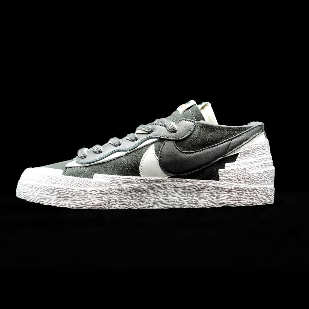 EI -Sacai x Blazer Low Black & White