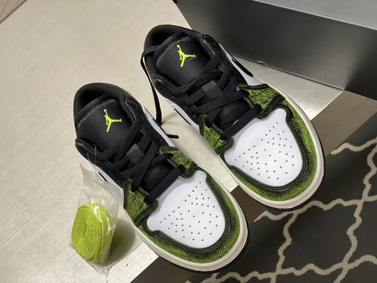  Nike Air Jordan 1 Low &#8216;White Black Green&#8217; For Men DO8244-003