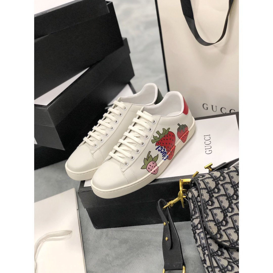 EI - GCI ACE STRAWBERRY MIRROR Sneaker 085