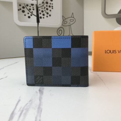 EI -New Wallets LUV 046