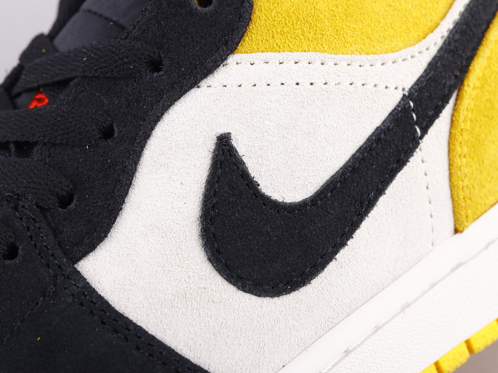 EI -AJ1 black and yellow toes