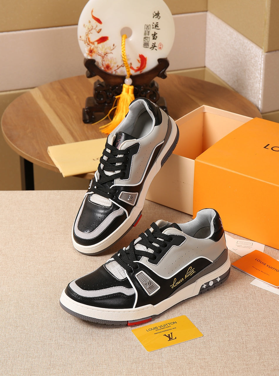 EI -LUV SurfaCE In CEnogram Black Gray Sneaker