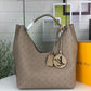 EI - Top Handbags LUV 050