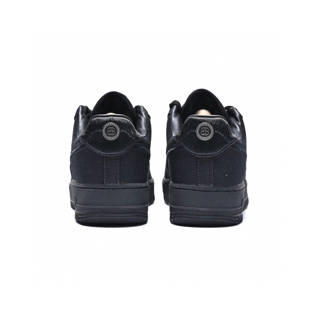 EI -AF1 x Stussy Collaboration Pure Black