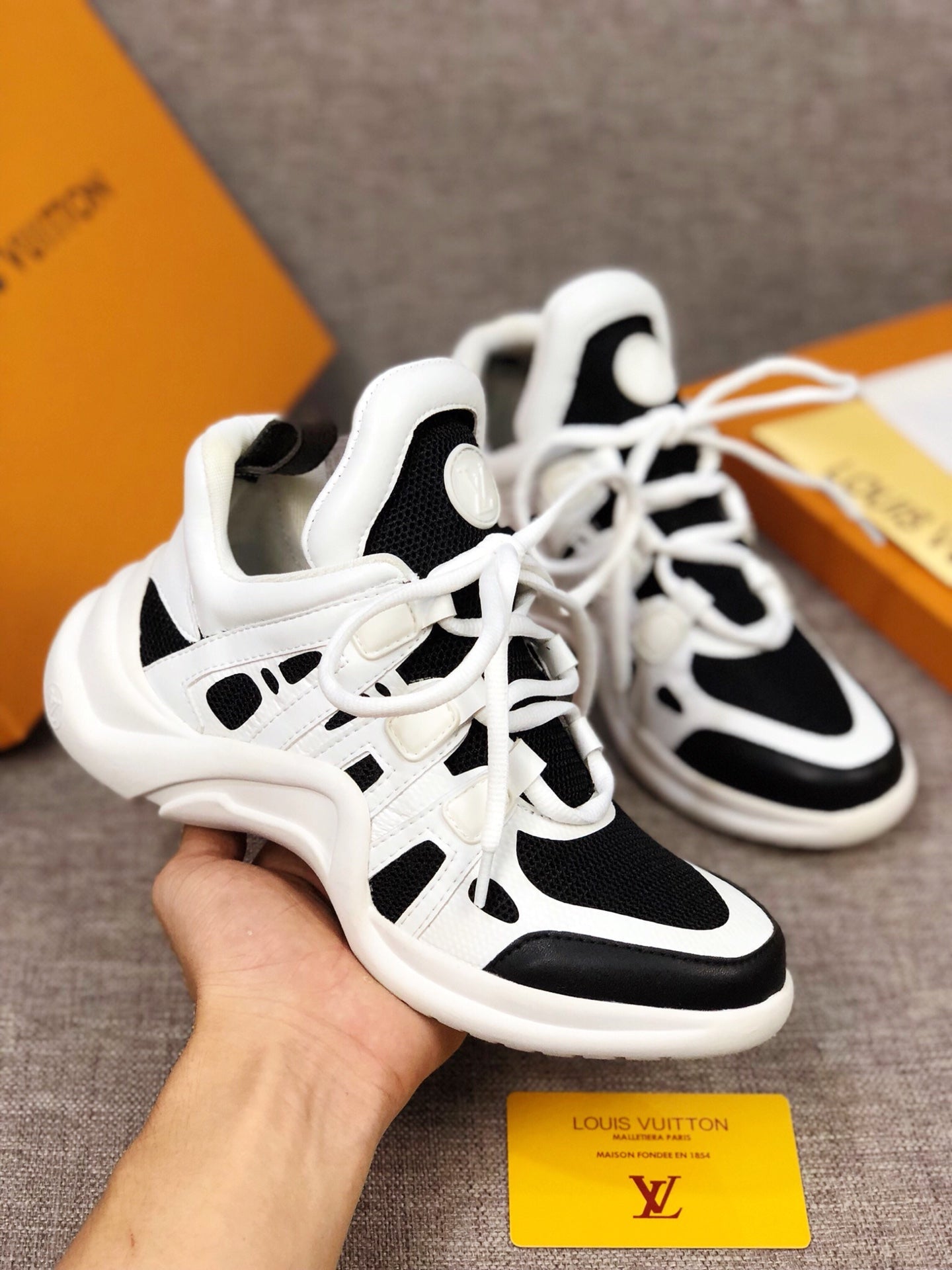 EI -LUV Archlight Black White Sneaker