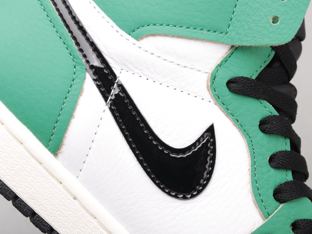 EI -AJ1 Little HNK White Green