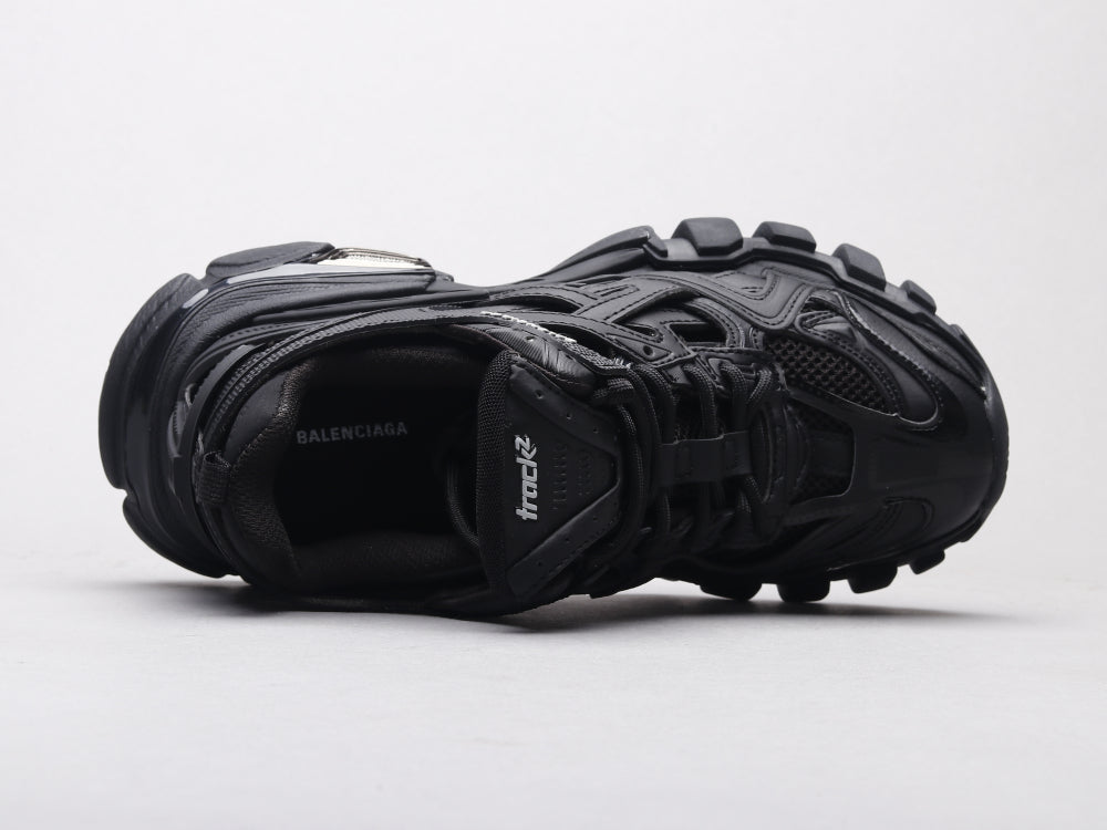 EI -Bla Track Hollow Black Sneaker