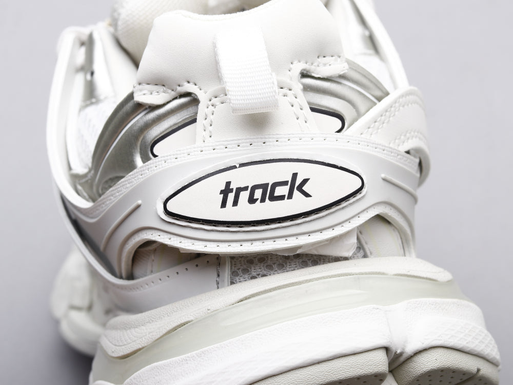 EI -Bla Track Three Generations White Sneaker