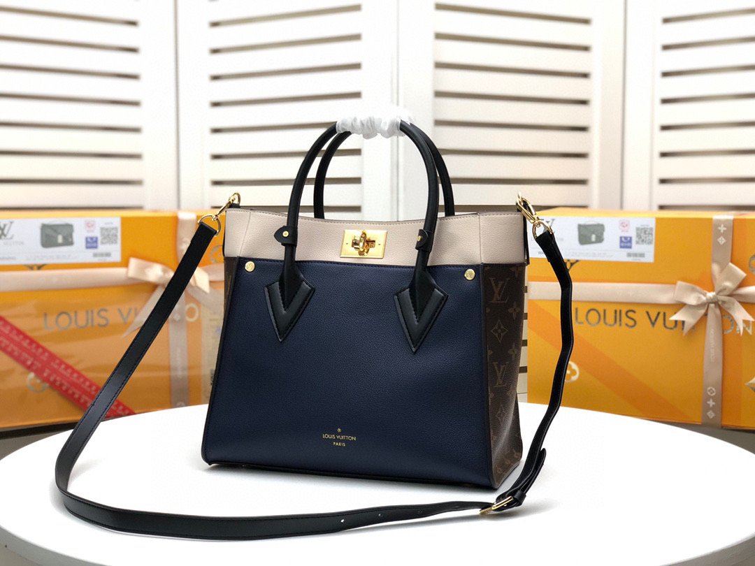 EI - Top Handbags LUV 043