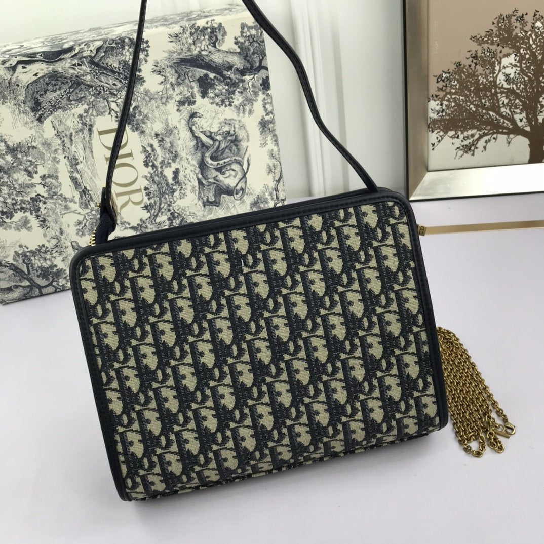 EI - Top Handbags DIR 103