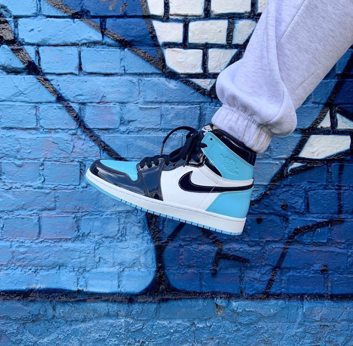 EI -AJ1 North Carolina Patent Leather