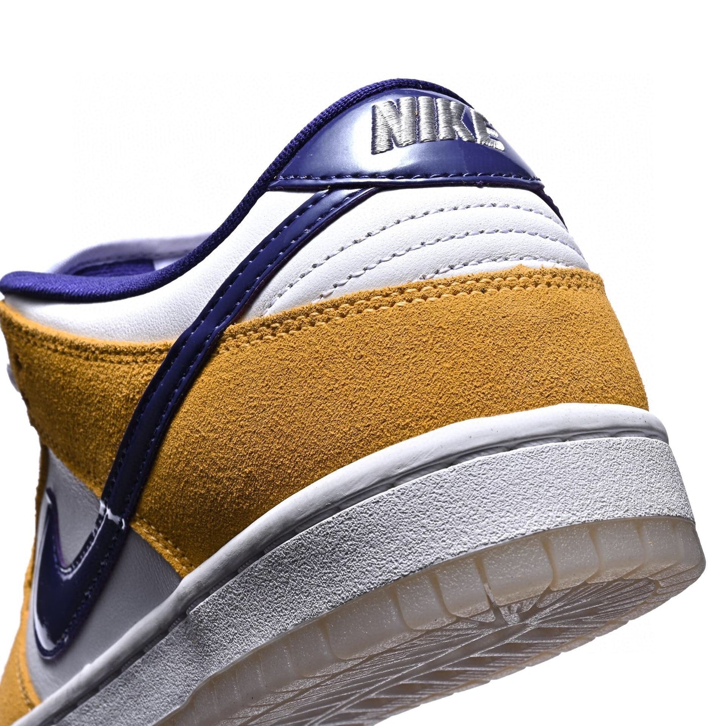 EI -NKE DUNK Purple Lakers