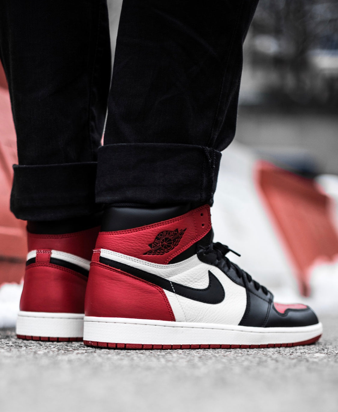 EI -AJ1 black red toe