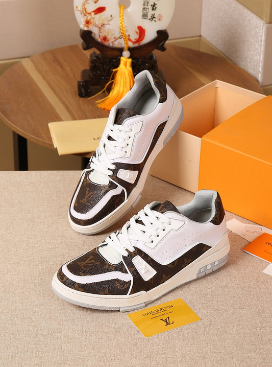 EI -LUV SurfaCE In CEnogram Sneaker