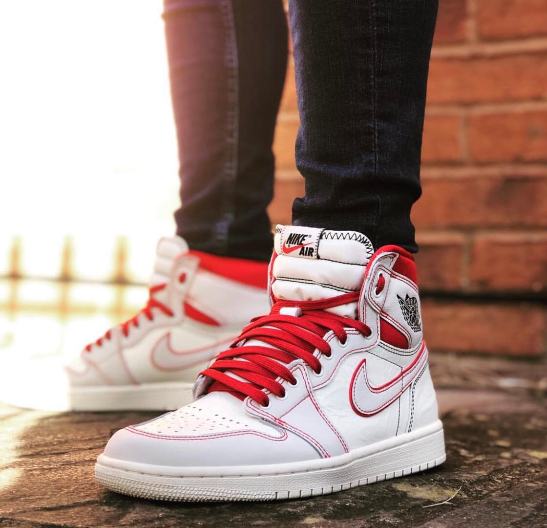 EI -AJ1 white and red manuscript