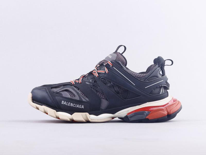 EI -Bla Track Three Generations Sneaker