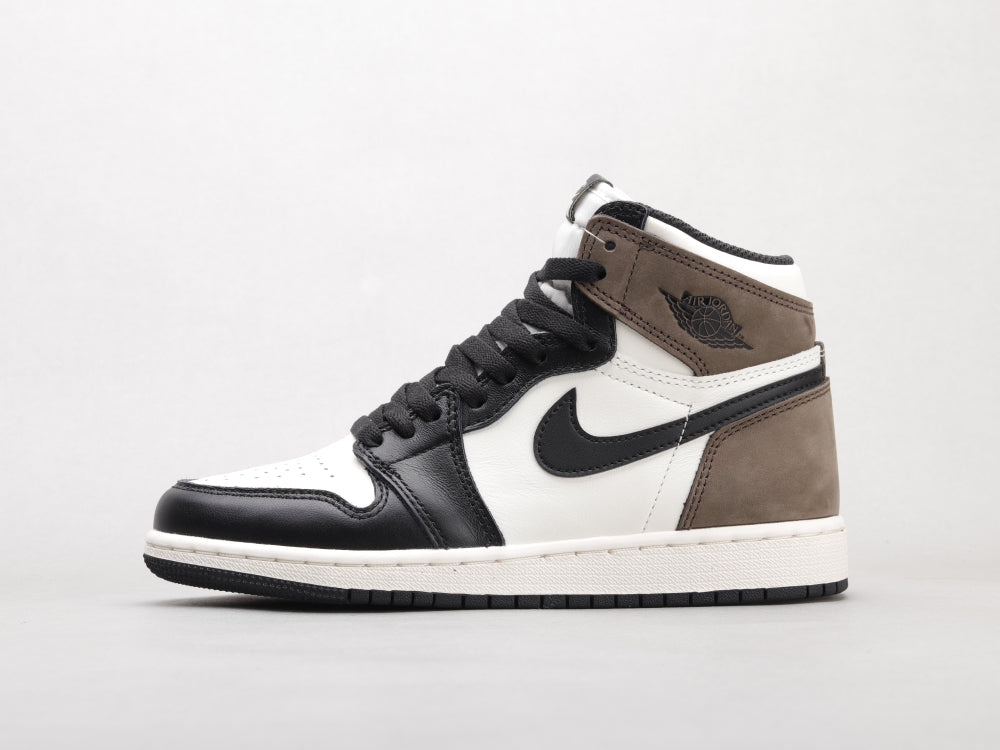 EI -AJ1 Small barb black CEcha women's shoes