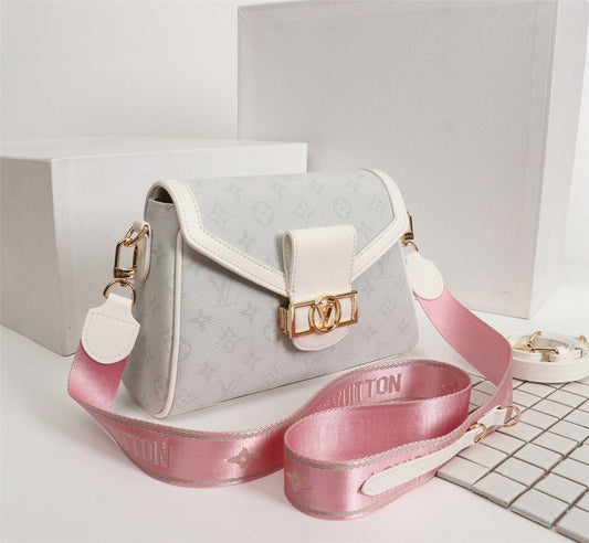 EI - Top Handbags LUV 234