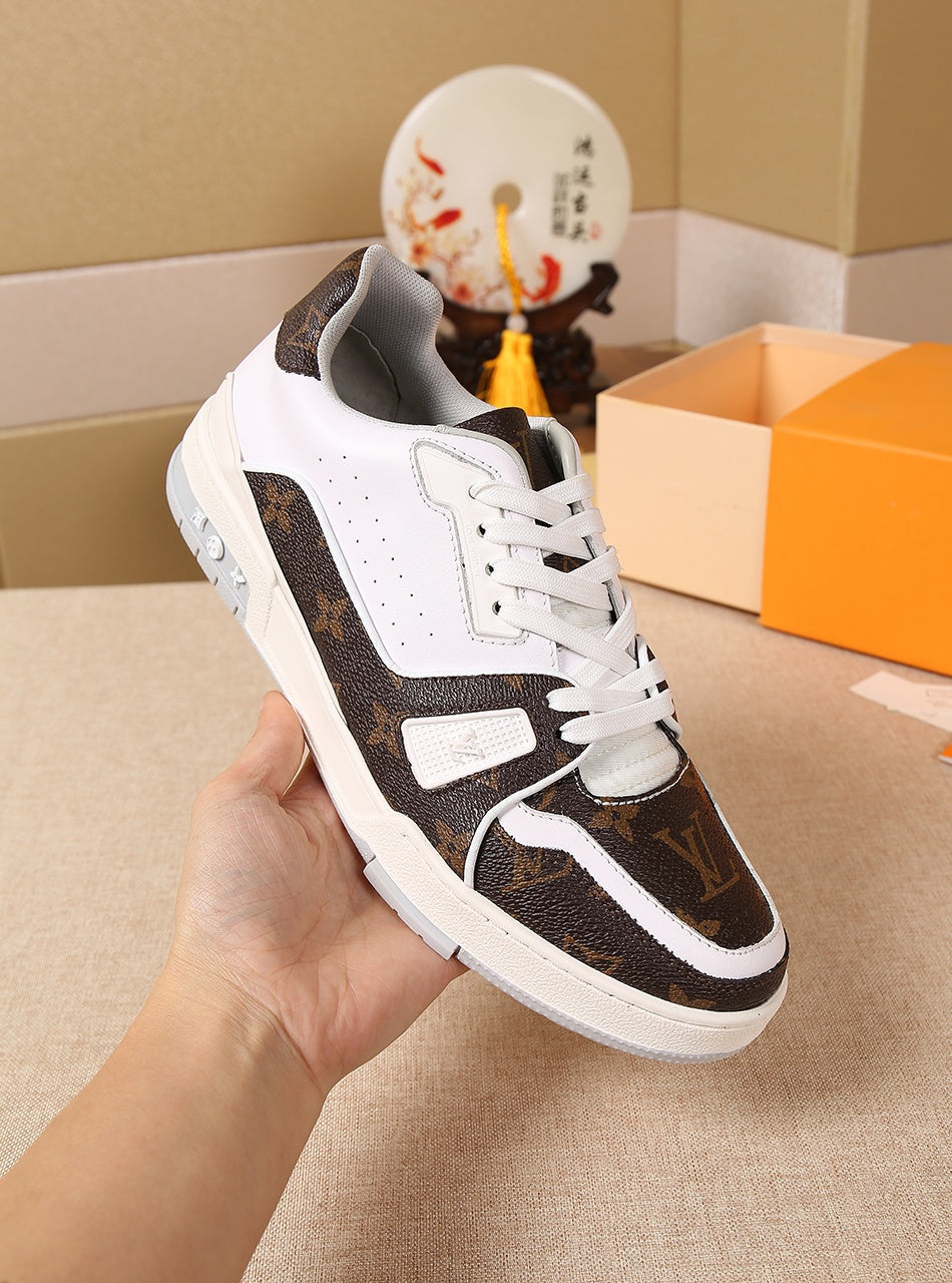 EI -LUV SurfaCE In CEnogram Sneaker