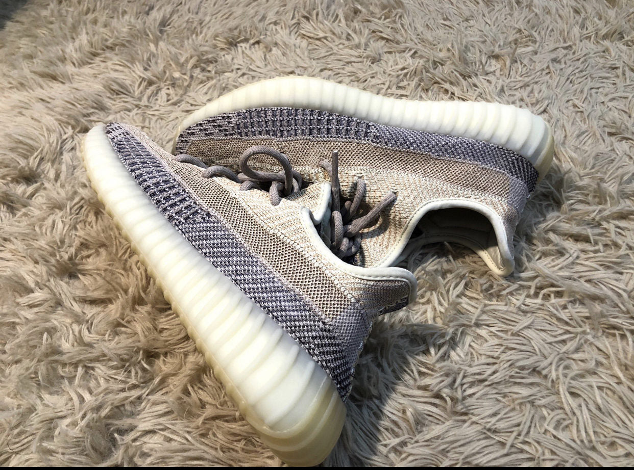 EI -Yzy 350 V2 Grey Pearl Sneaker