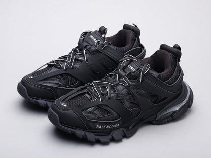 EI -Bla Track LED Black Sneaker