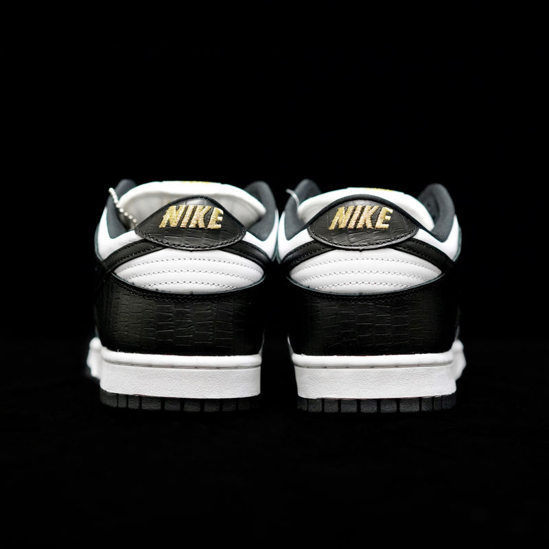 EI -SUP x DUNK black and white gold