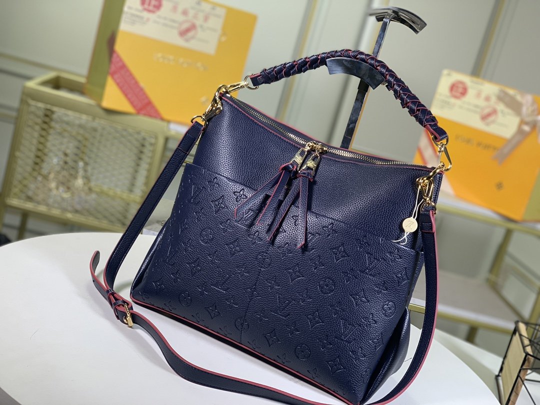 EI - Top Handbags LUV 112