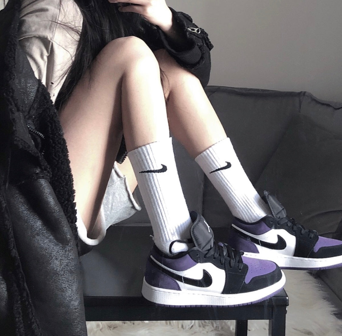 EI -AJ1 Black and purple toes