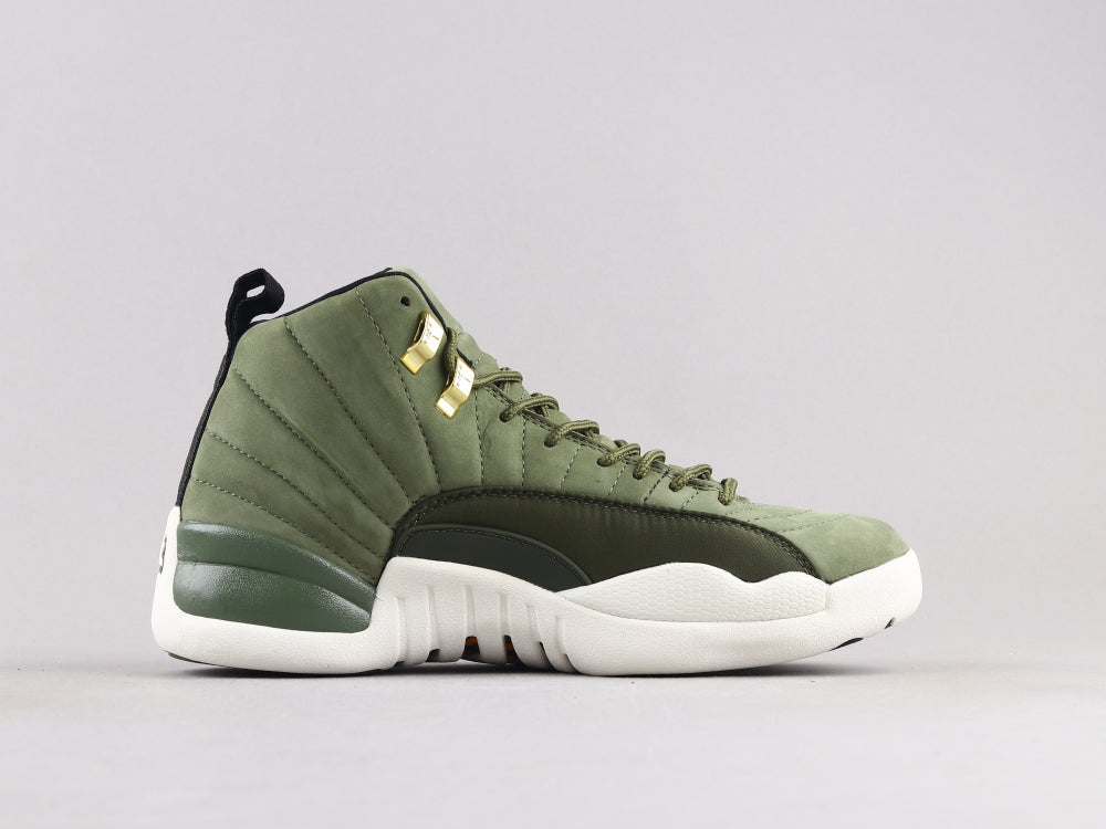 EI -AJ12 CP3 Paul