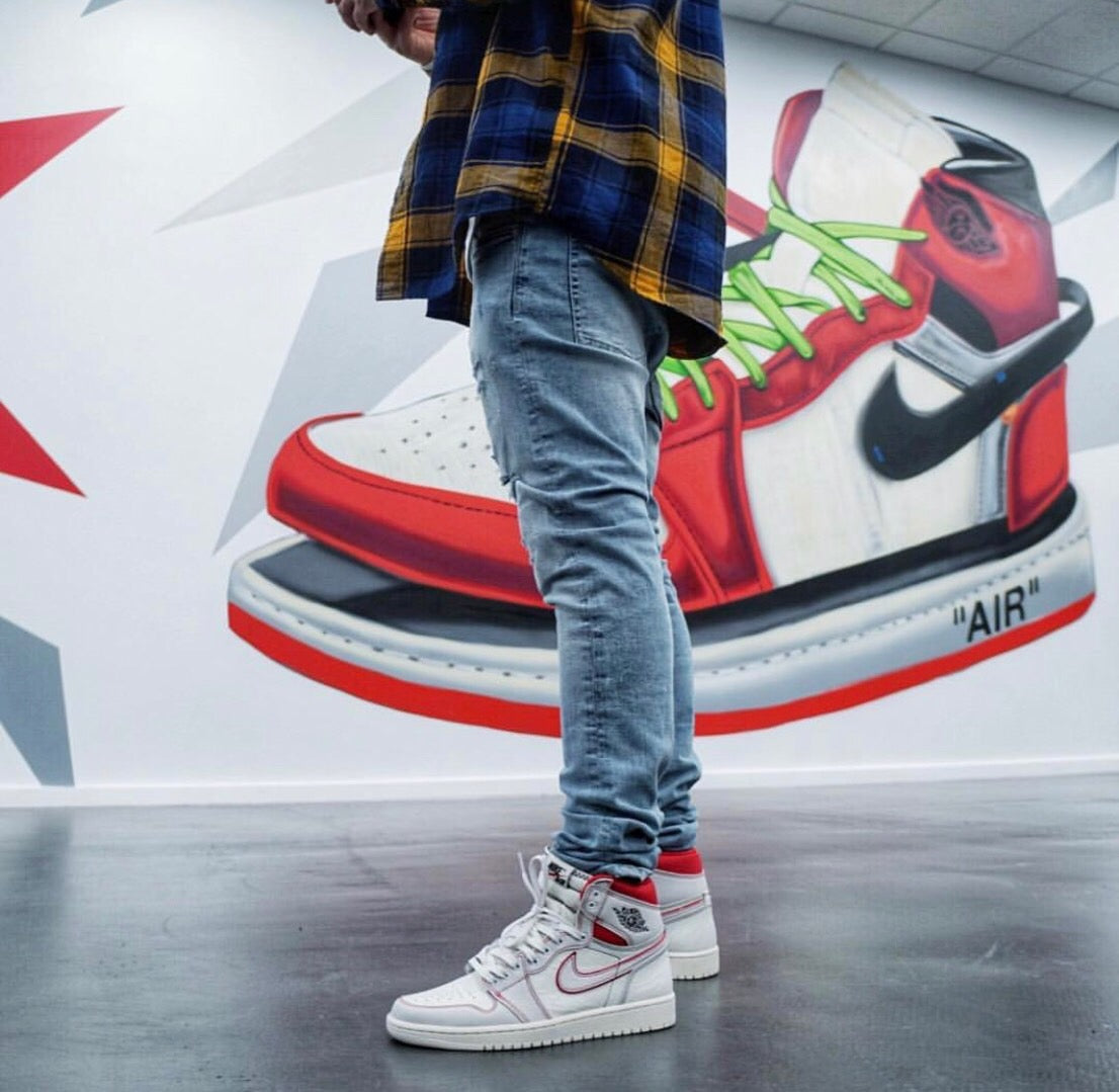 EI -AJ1 white and red manuscript