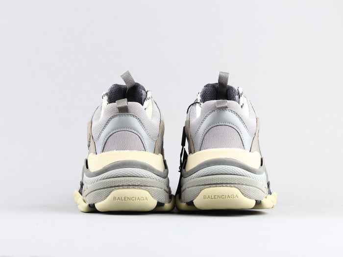 EI -Bla Triple S Grey Sneaker