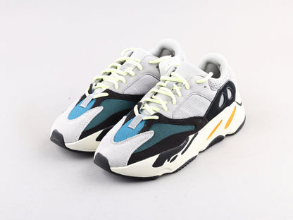 EI -Yzy 700 Wave Sneaker