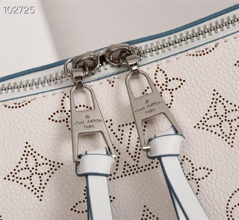 EI - Top Handbags LUV 223