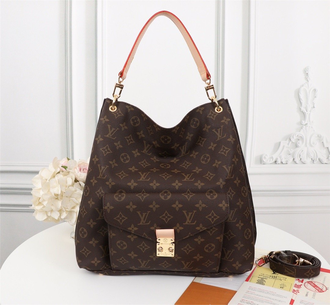 EI - Top Handbags LUV 299