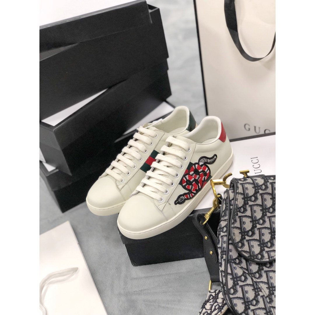 EI - GCI Embroidered  Ace Sneaker 080