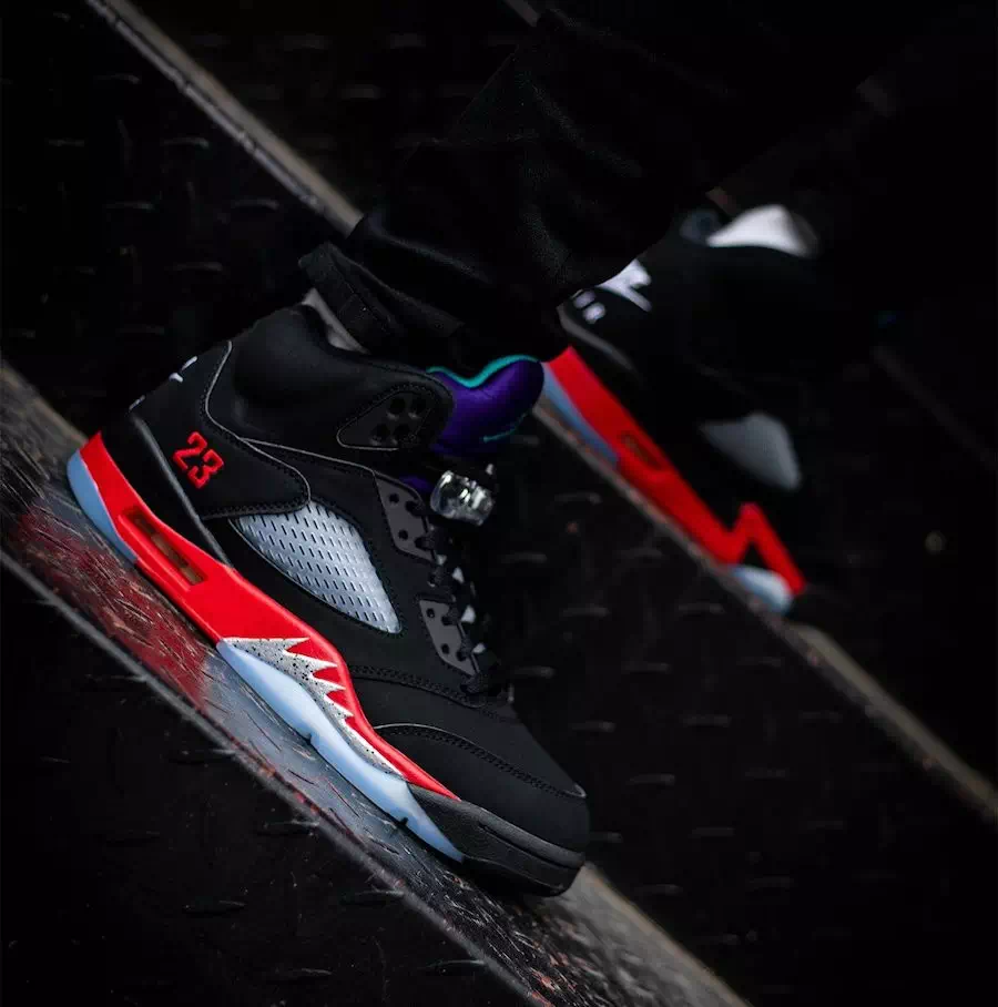 EI -AJ5 Top3